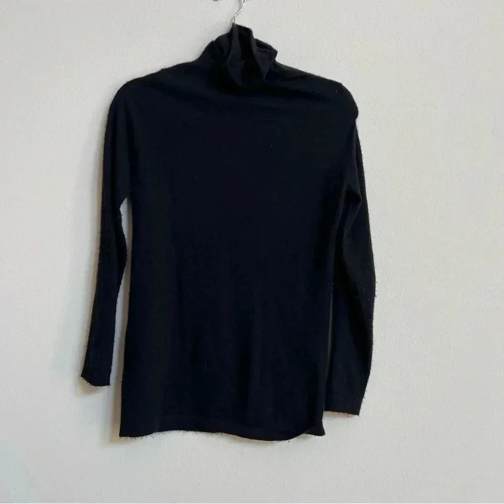 Ann Mashburn black 100% cashmere turtleneck sweater size small minimalist - Picture 3 of 3